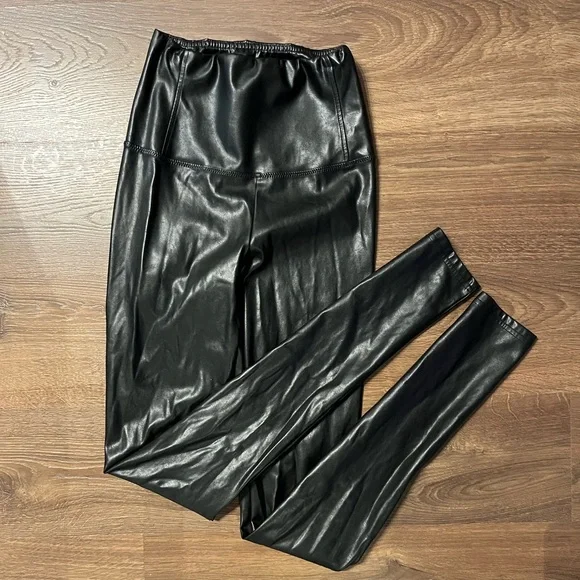 Wilfred Free Vegan Leather Daria Pant/Leggings - Picture 3 of 7